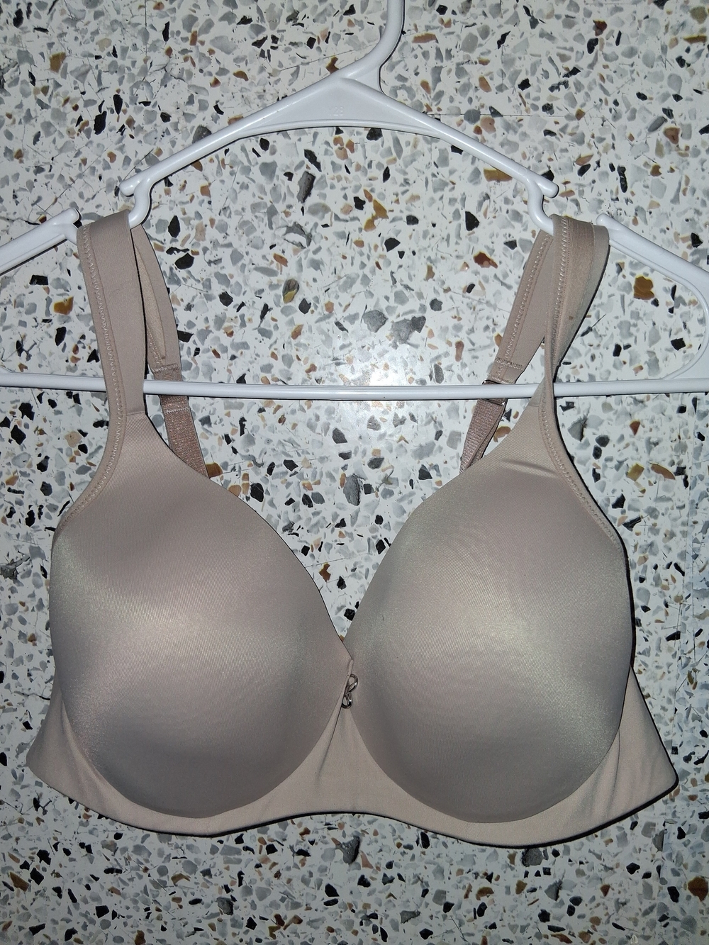 Women's Jockey Realfit Tshirt Bra Size 38D Beige Padded With Wires